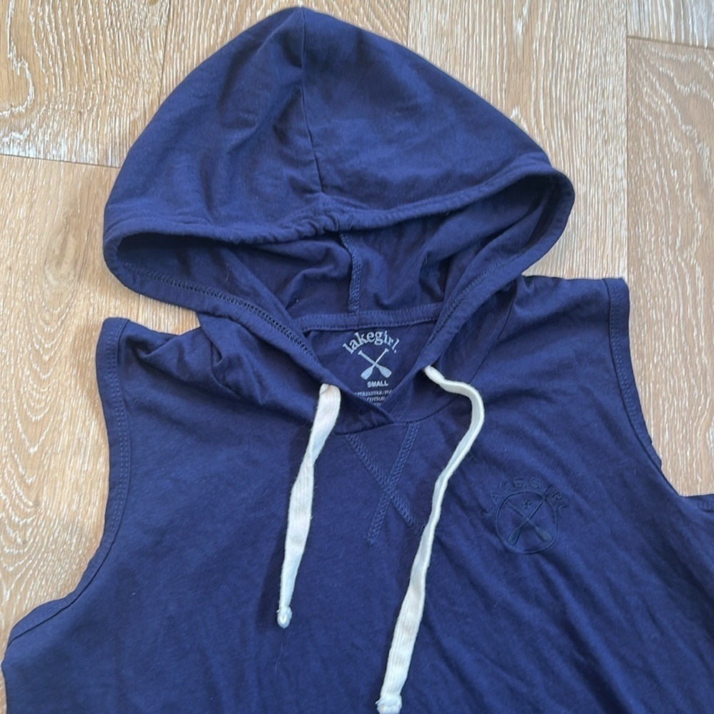 Lakegirl Hooded Swim Coverup - Picture 2 of 6